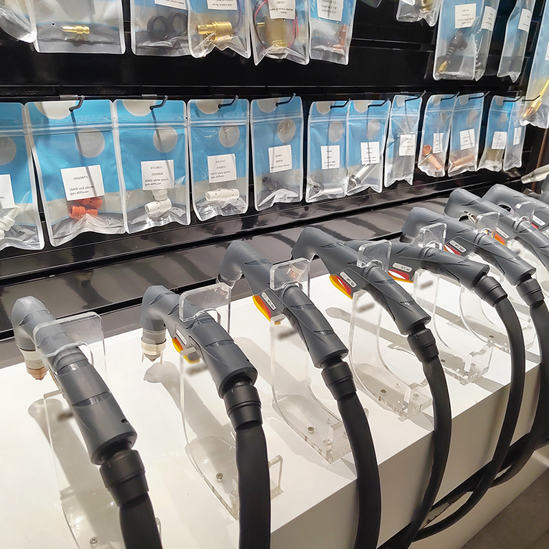 plasma cutting torch