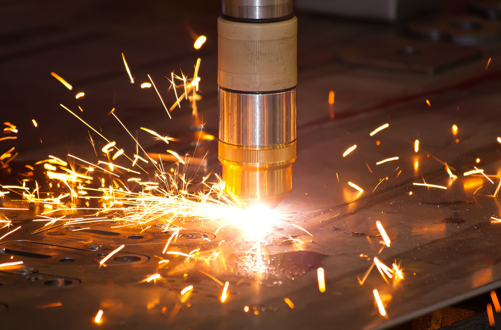 plasma cutting torch